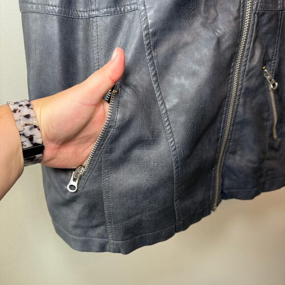 Miss London Women's Faux Leather Zip Hoodie Vest Dark Gray Size Large - Picture 3 of 9